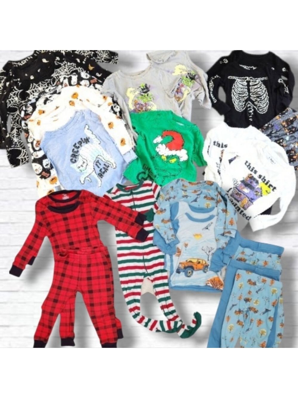 2/3T Unisex Halloween/Christmas Holiday Tops & Pajamas 32-Piece Bundle